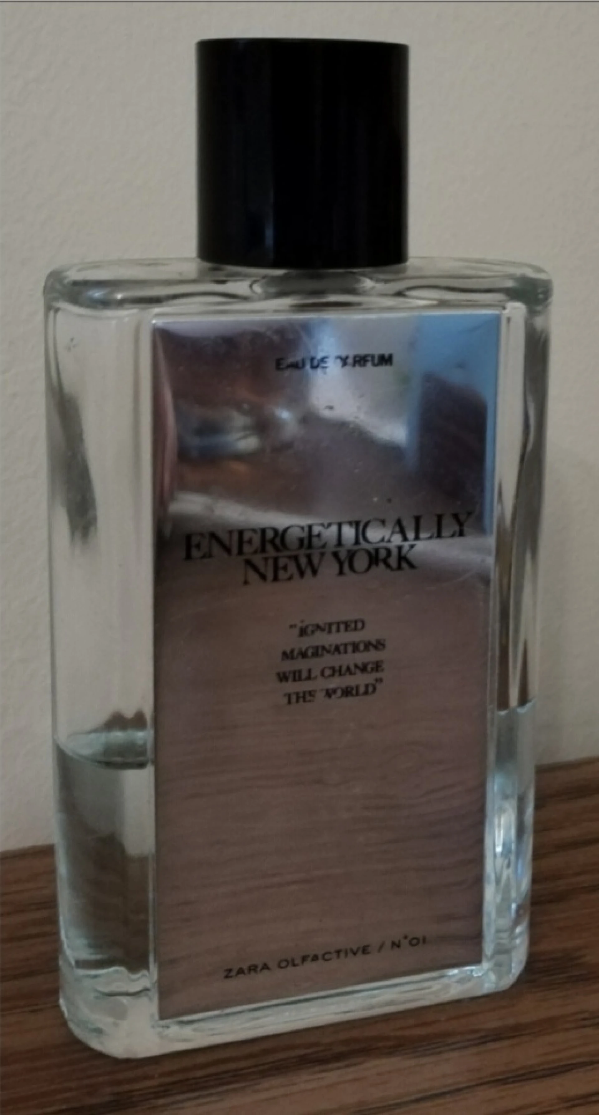 Zara Energetically New York EDP üvegében