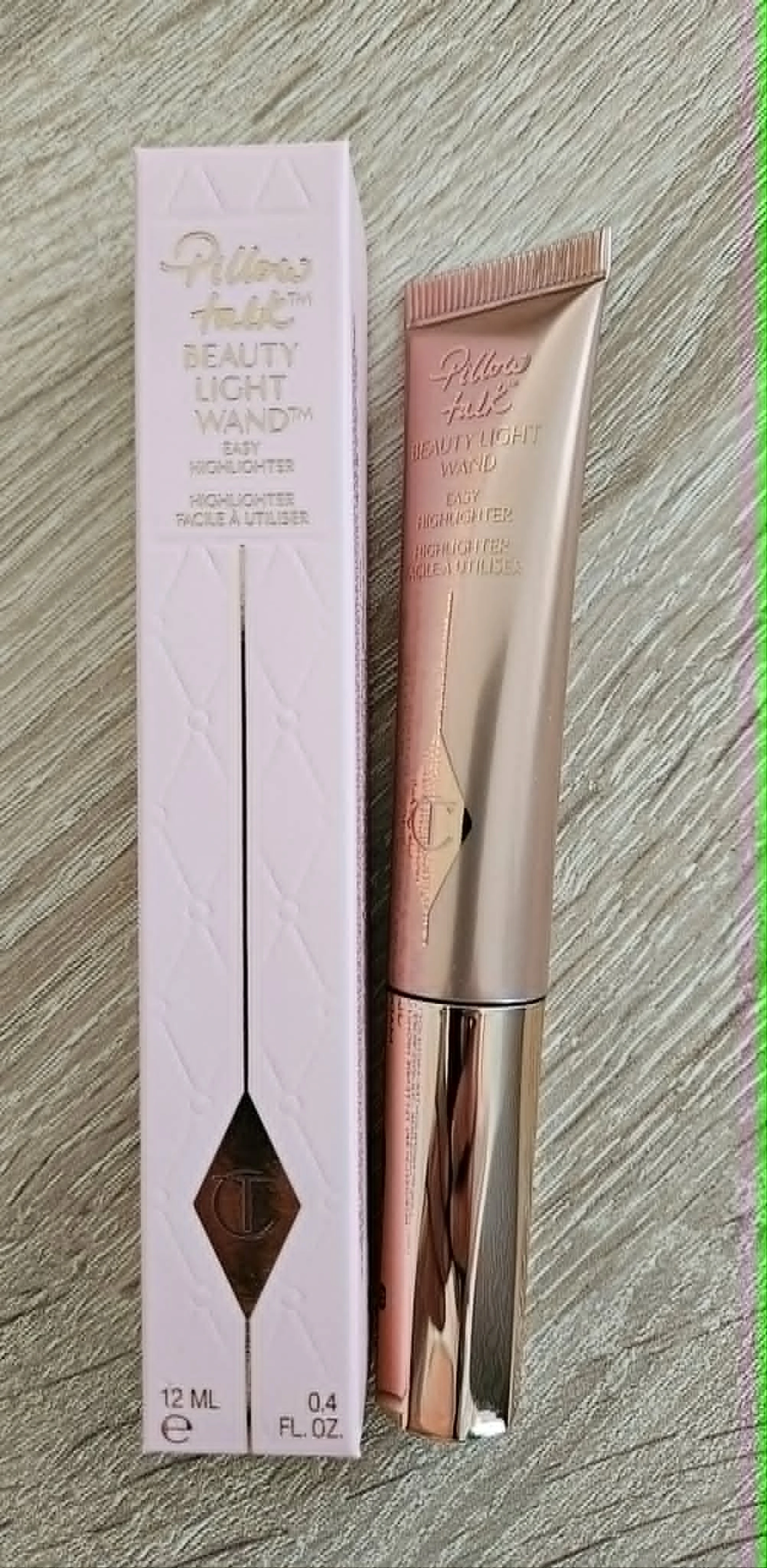 Charlotte Tilbury Beauty Light Wand Pillow Talk