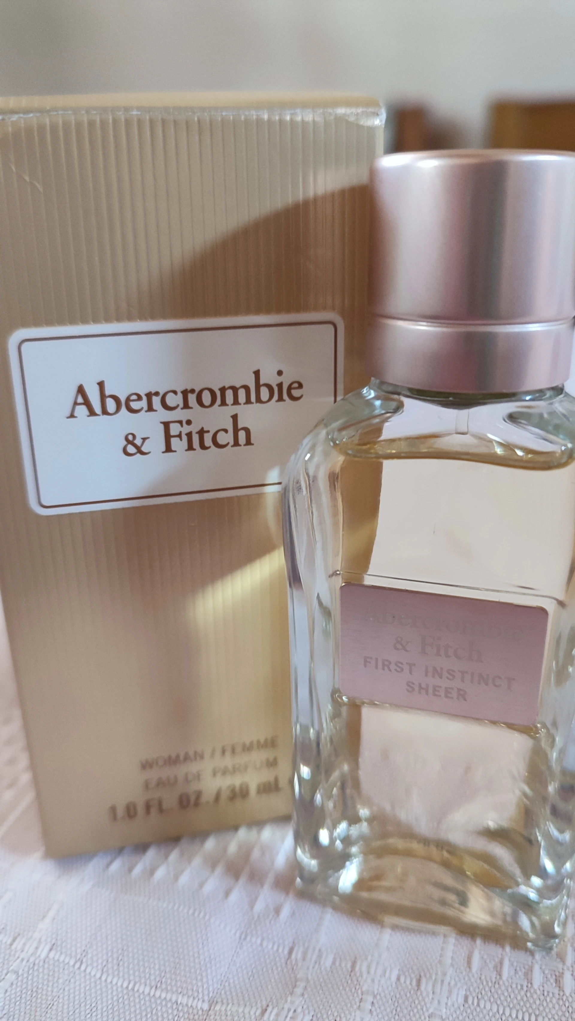 Abercrombie&Fitch fújós