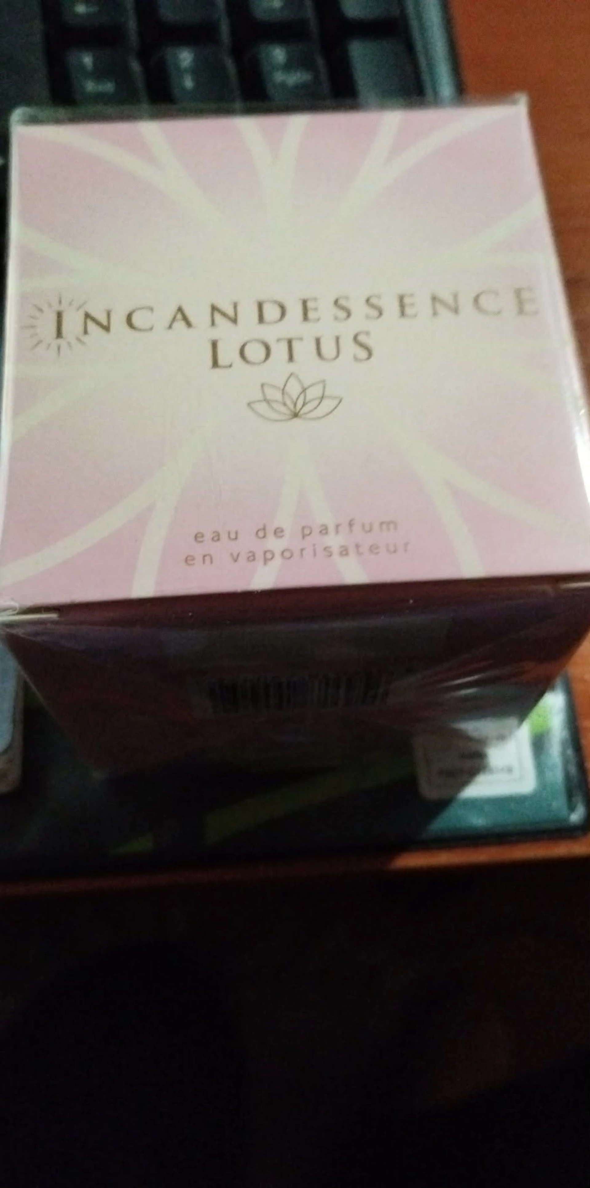 Avon Incandessence Lotus parfüm 50 ml