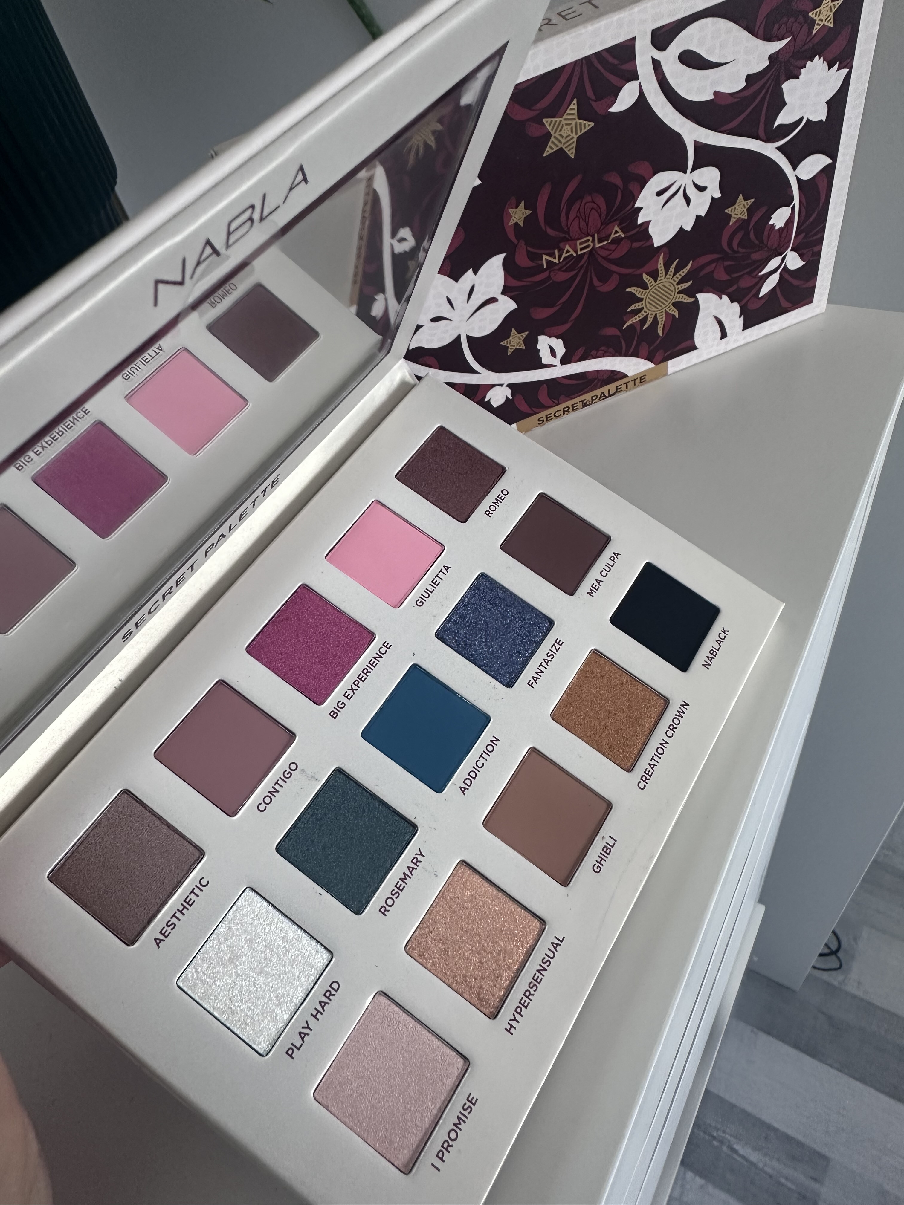 Nabla Secret Eyeshadow Palette