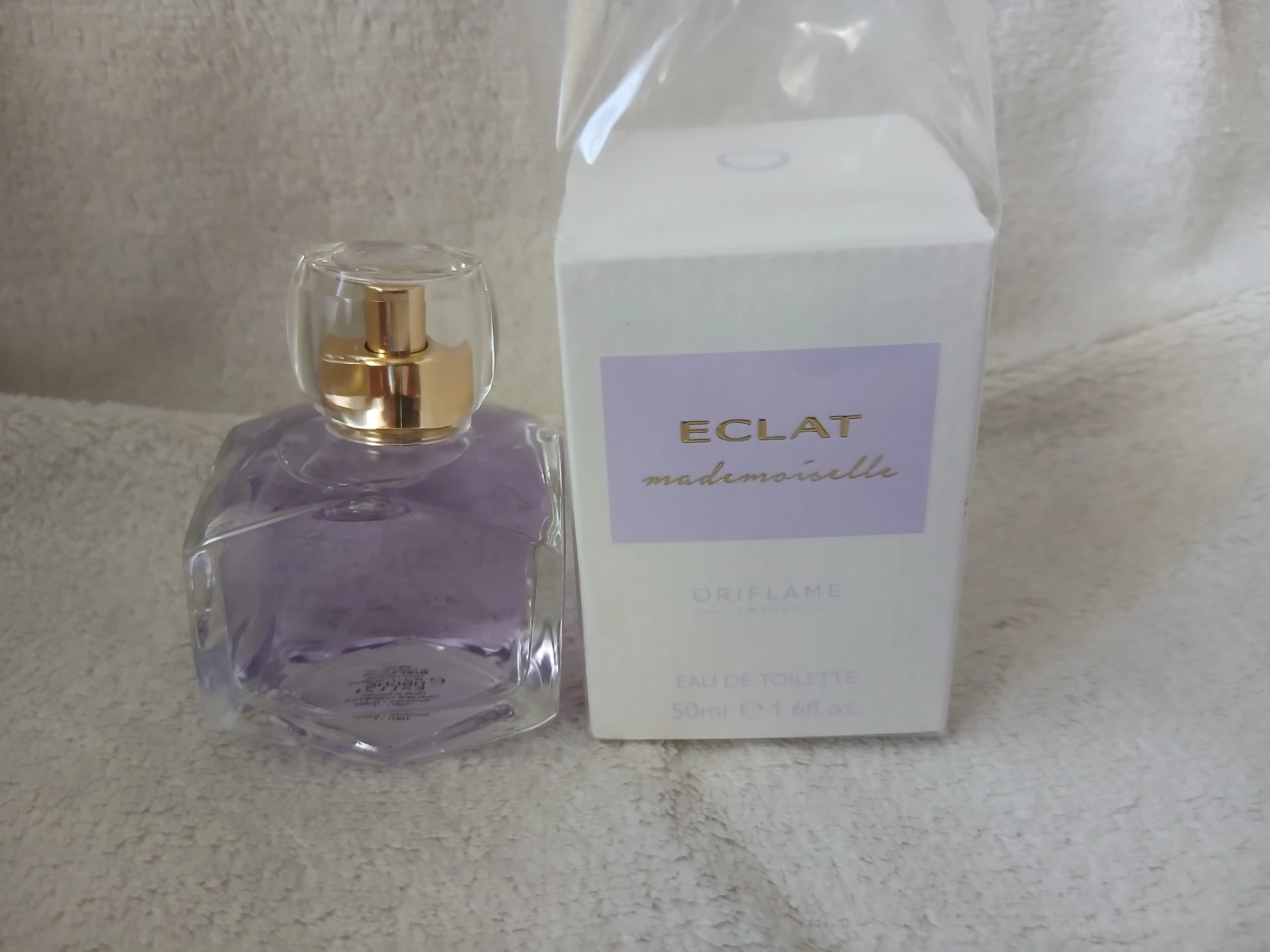 Oriflame Eclat Mademoiselle parfüm eladó