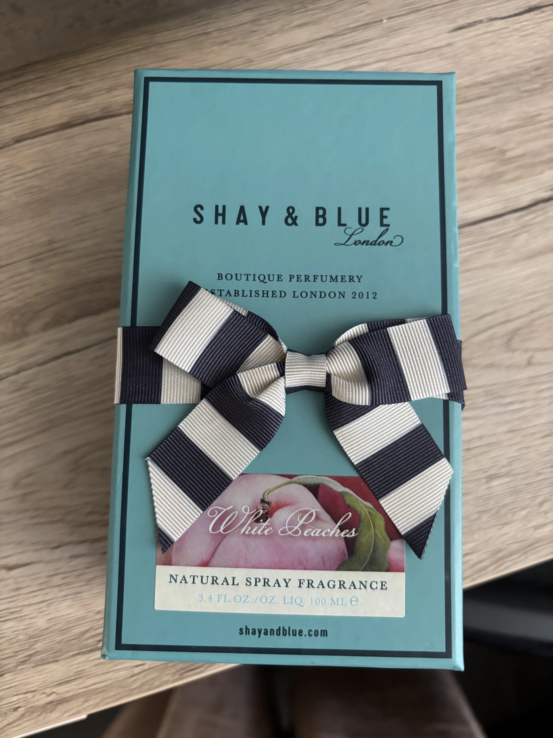 Shay & Blue White Peaches