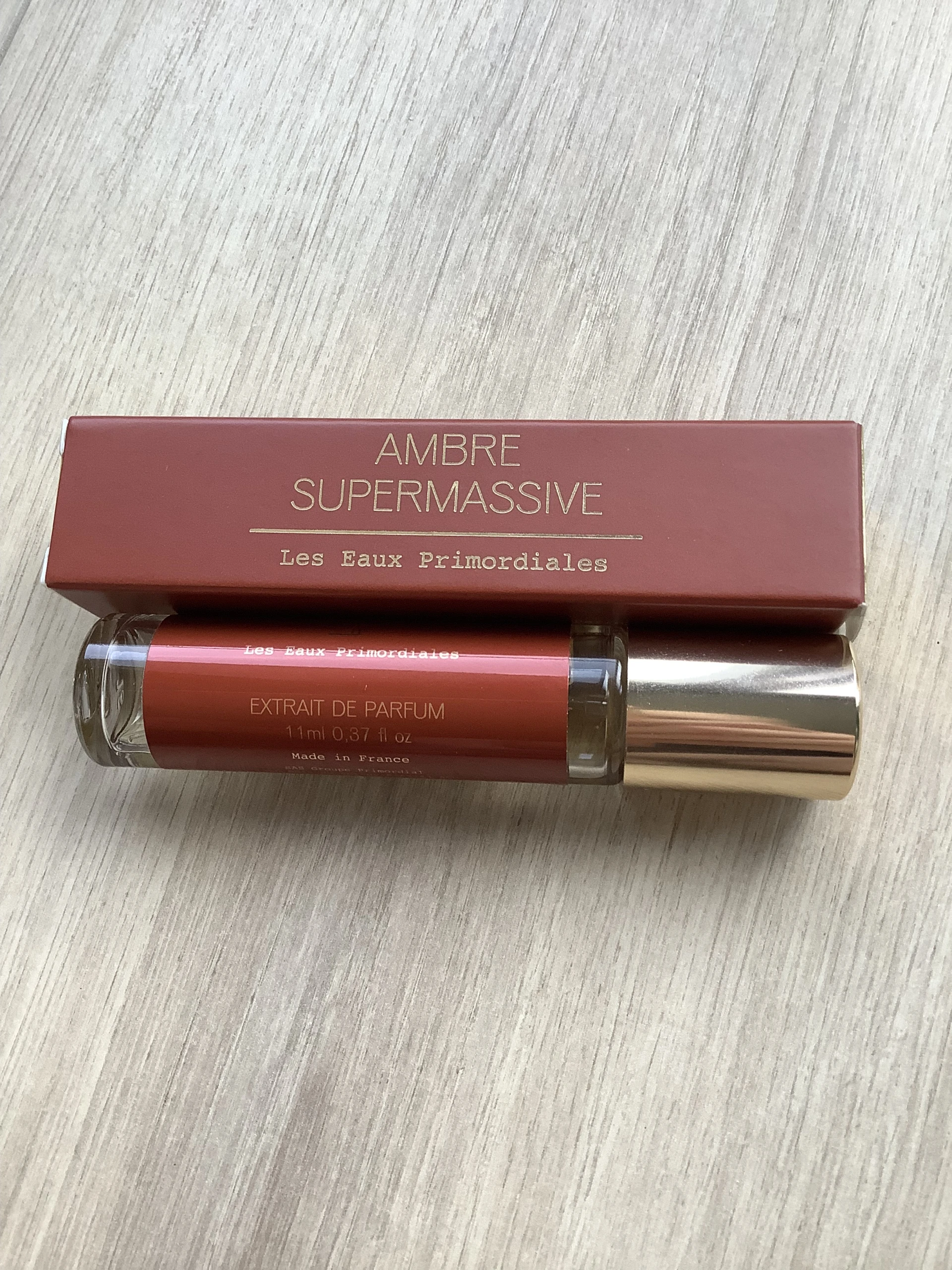 Les Eaux Primordiales Ambre Supermassive