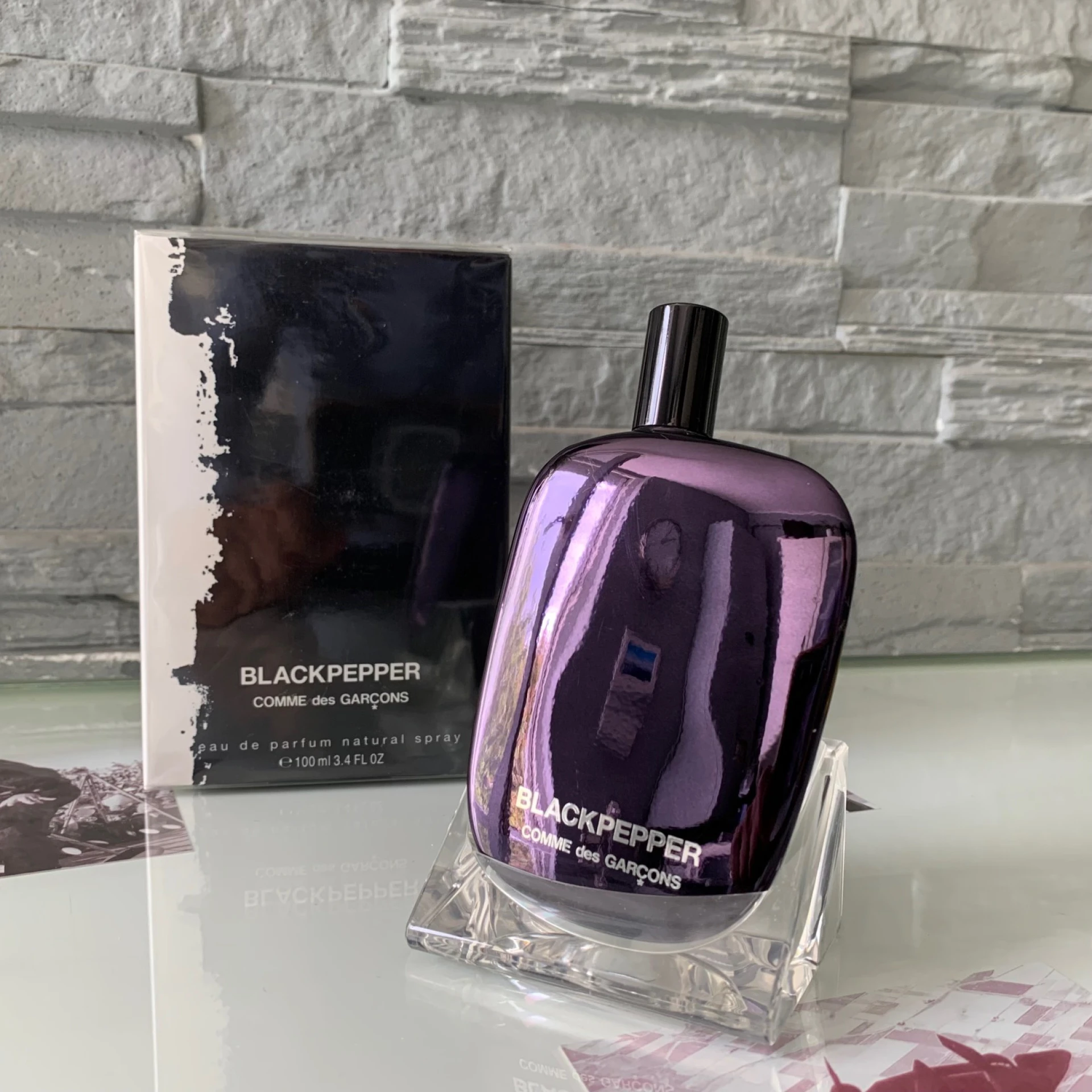 Comme Des Garcons Blackpepper EDP fújósok