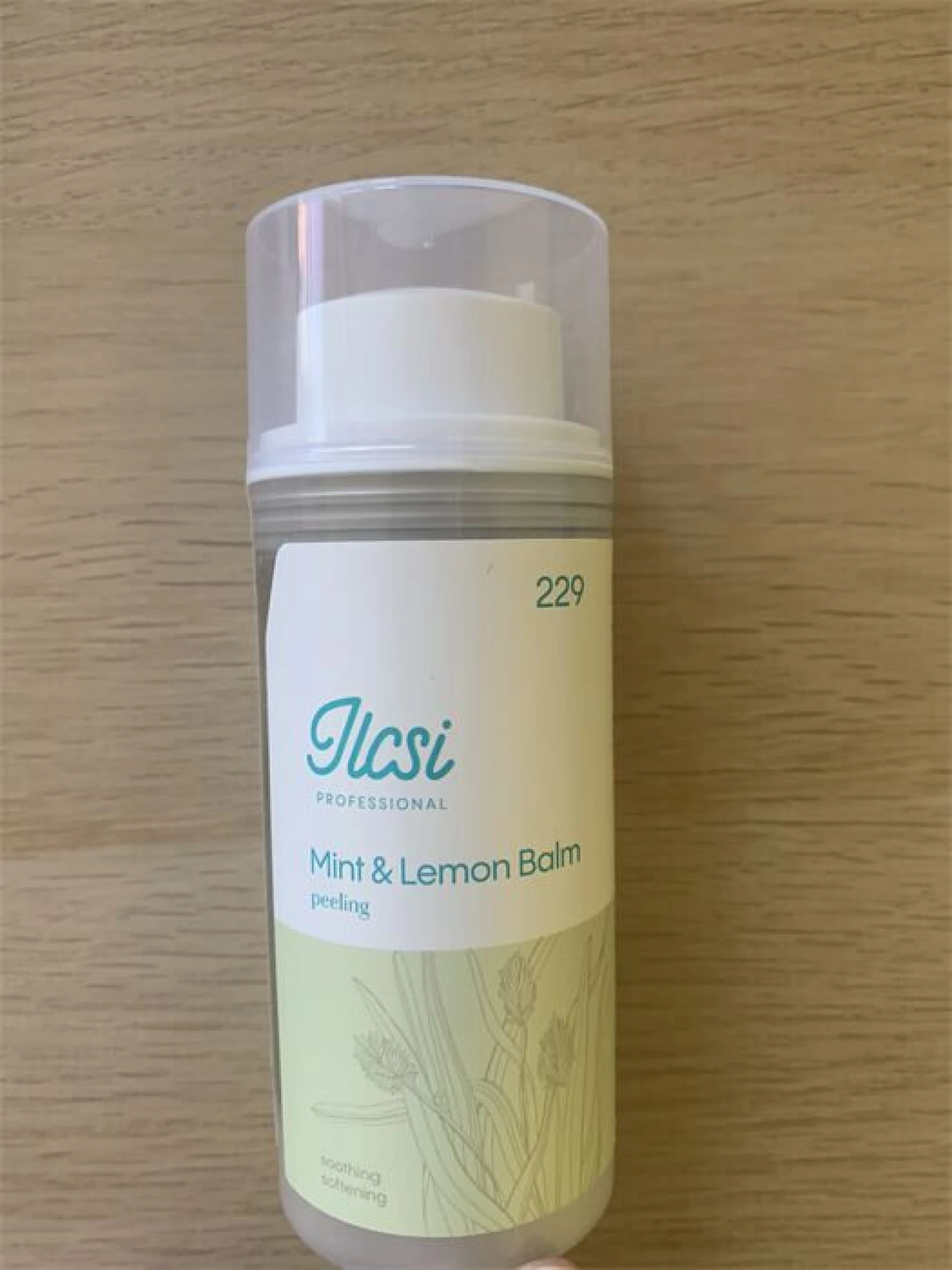 Ilcsi 100ml Menta citromfű radír