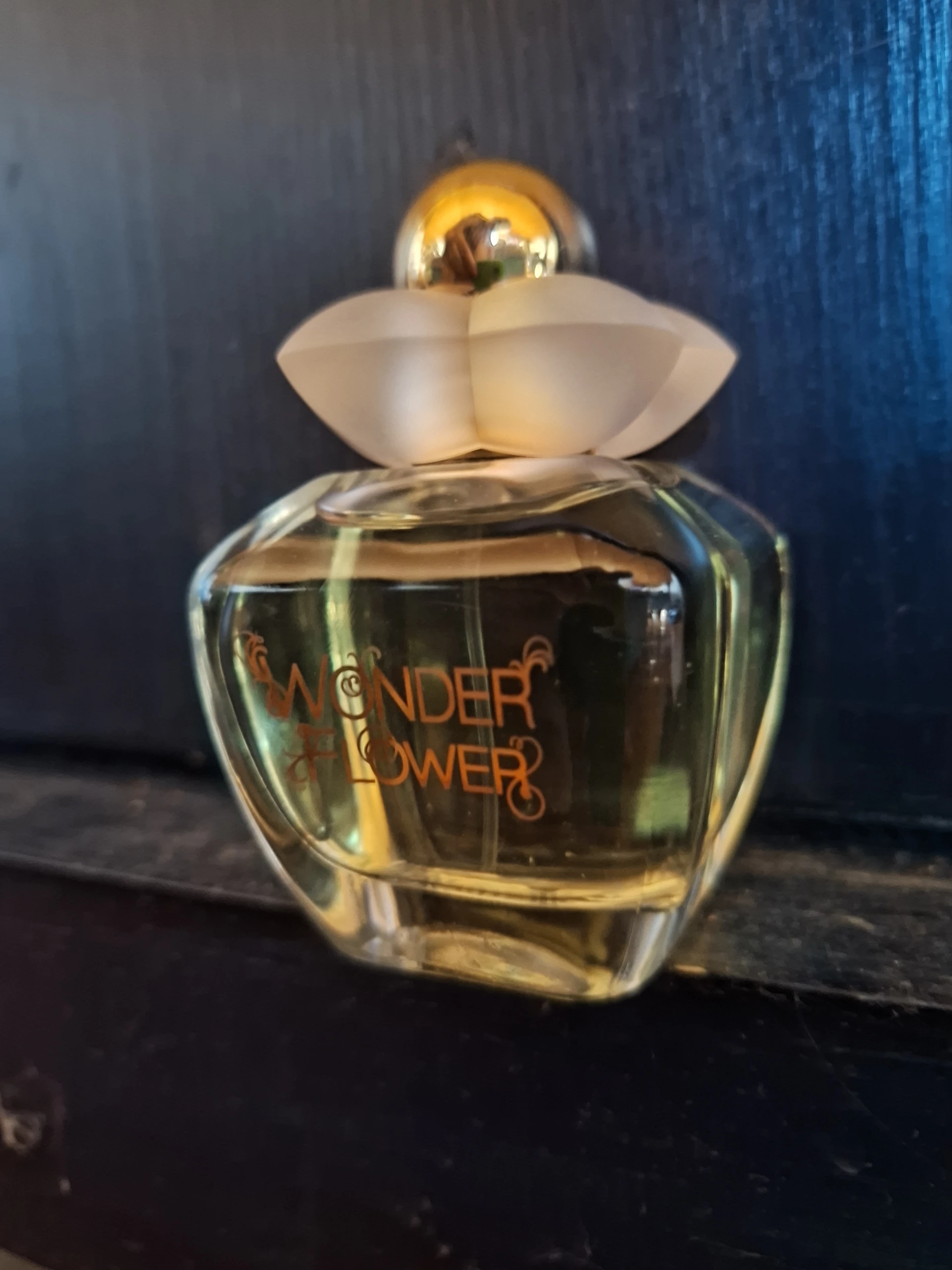 Oriflame wonder flower