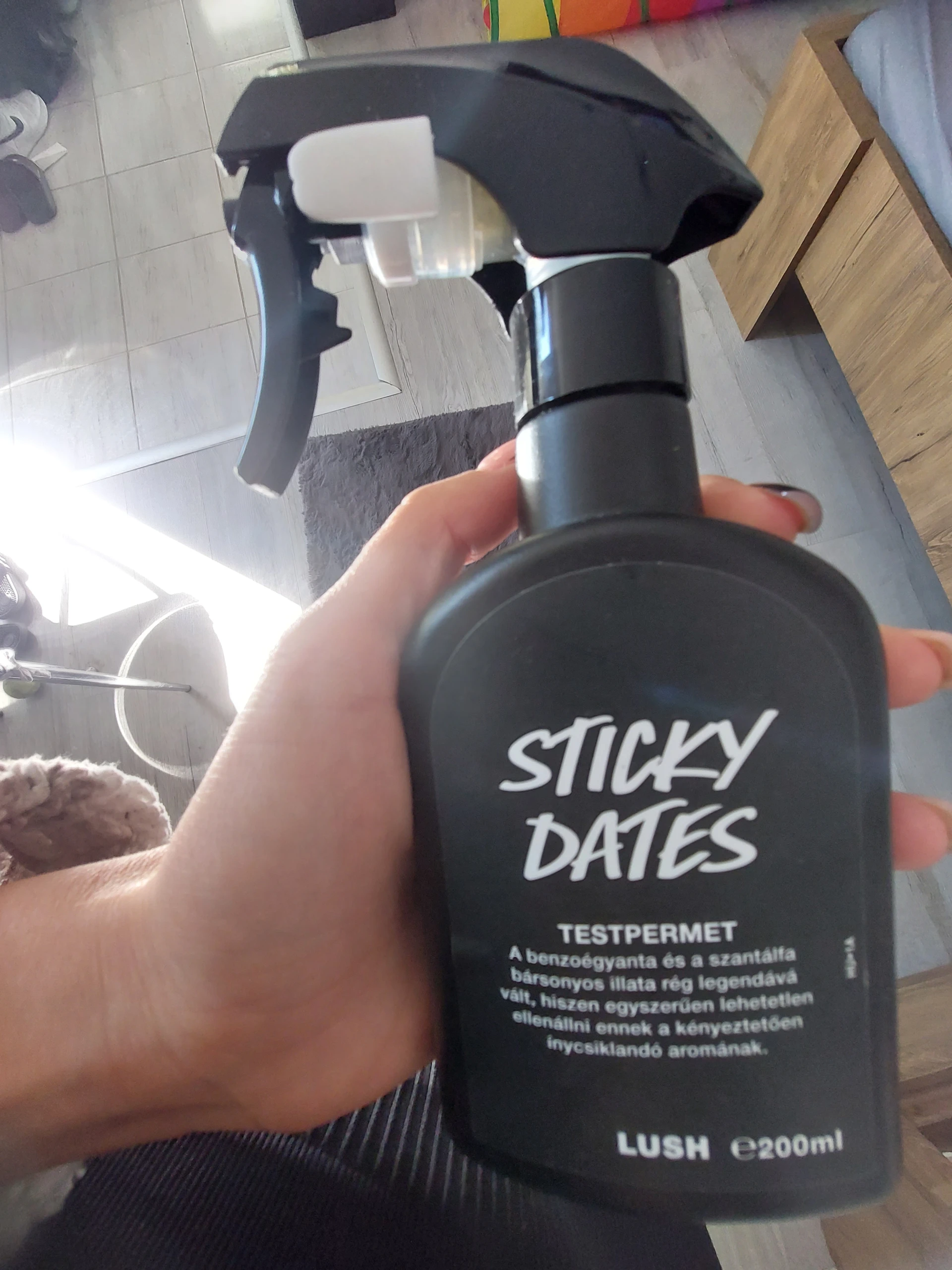 Lush Sticky Dates body mist