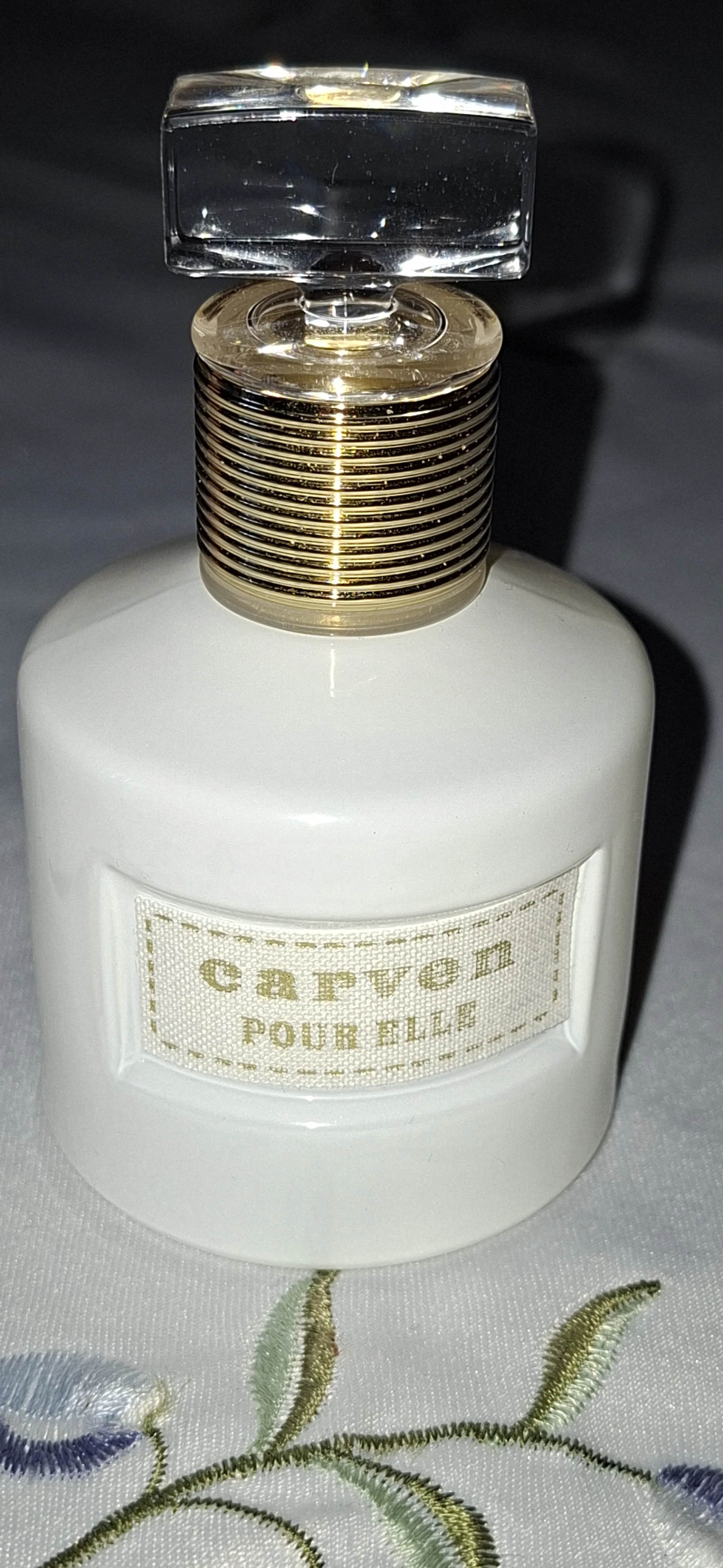 Carven Pour Elle