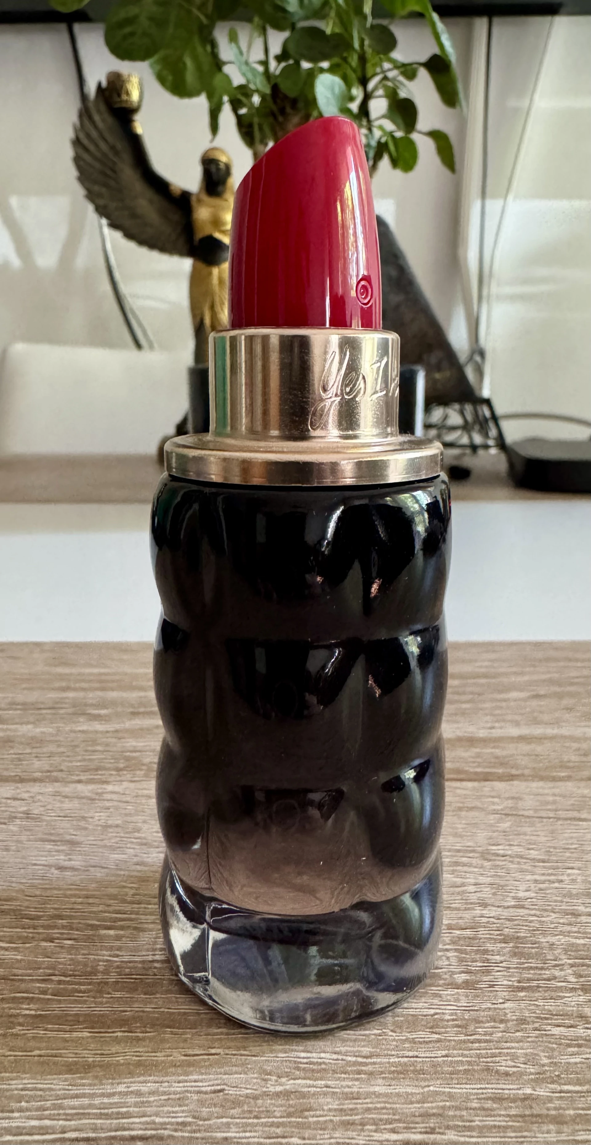 Üvegében, 💄Cacharel Yes I Am